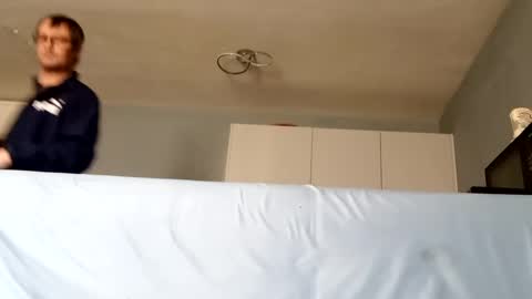 Dazzill online show from January 25, 1:30 pm