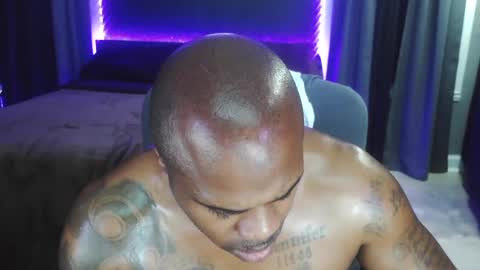 Snapshot of dcrush76 chatting on December 13, 9:57 am DCrush online show from December 13, 9:57 am