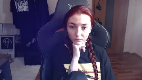 freak online show from February 19, 9:25 pm