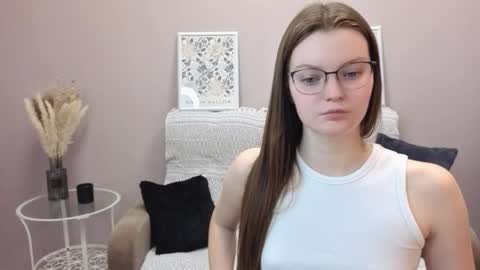 Jessica online show from November 18, 10:09 am