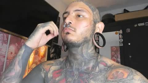    online show from February 7, 11:03 pm