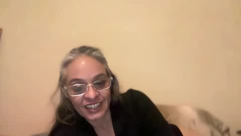 Tori online show from December 12, 8:47 am