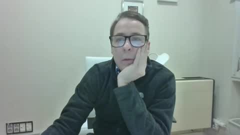 Snapshot of deimosmad chatting on December 14, 2:11 pm deimosmad online show from December 14, 2:11 pm