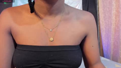 Snapshot of deisyharper chatting on December 10, 11:11 am deisyharper online show from December 10, 11:11 am