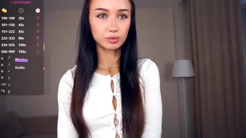 Hello everyone Im Tessa Make yourself comfortable. Were going to have fun together  online show from September 17, 7:54 am