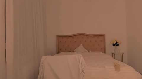 Snapshot of deliadelicious chatting on February 4, 10:21 am deliadelicious online show from February 4, 10:21 am