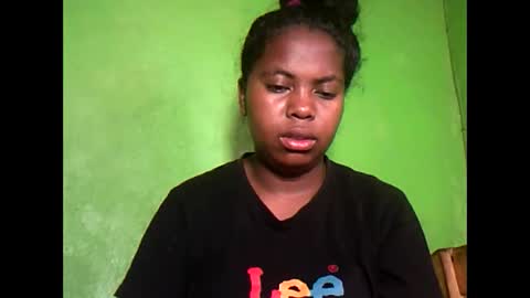 deliah712909 online show from February 2, 7:09 am