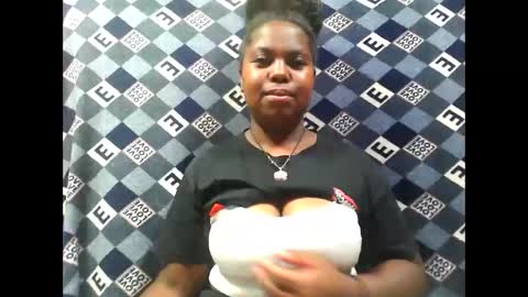 deliah712909 online show from September 24, 5:11 am