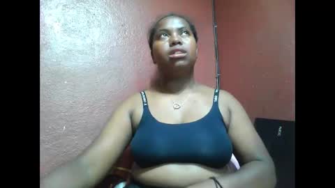 deliah712909 online show from October 17, 7:00 am