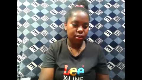deliah712909 online show from November 10, 4:33 am