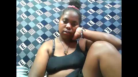 deliah712909 online show from November 20, 10:37 am