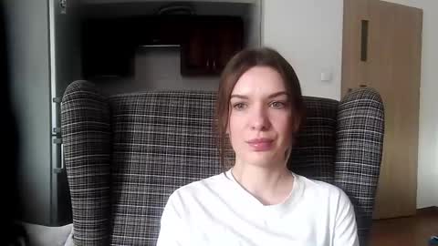 Aurora online show from February 27, 10:48 am