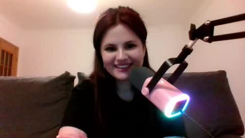 dellacrush_ online show from March 2, 10:16 pm