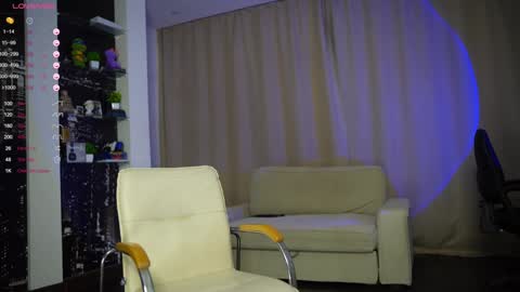 Snapshot of demianblake chatting on December 19, 3:19 pm demianblake online show from December 19, 3:19 pm