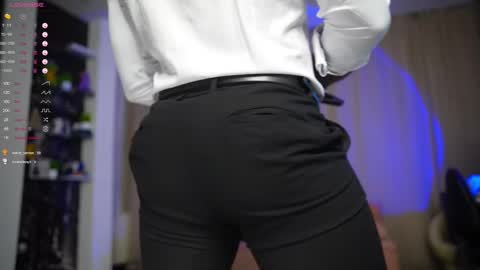 Snapshot of demianblake chatting on February 22, 3:25 pm demianblake online show from February 22, 3:25 pm