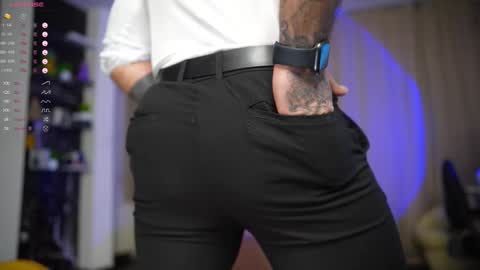 Snapshot of demianblake chatting on March 5, 3:18 pm demianblake online show from March 5, 3:18 pm