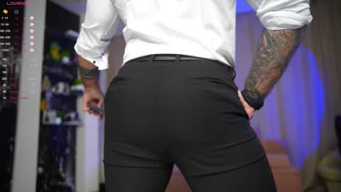 Snapshot of demianblake chatting on March 6, 3:24 pm demianblake online show from March 6, 3:24 pm