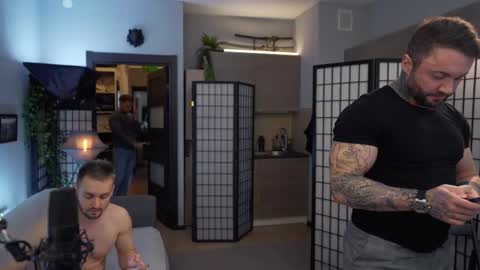 Snapshot of demianblake chatting on October 25, 10:45 am demianblake online show from October 25, 10:45 am