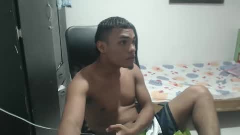 Snapshot of demol_latin chatting on December 18, 3:58 am MASTER DAV online show from December 18, 3:58 am