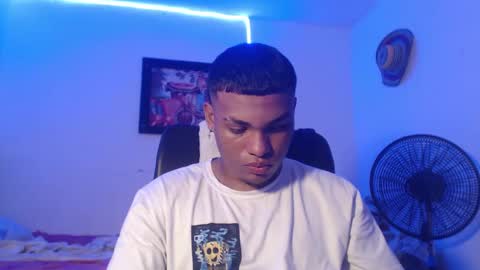 Snapshot of demol_latin chatting on September 16, 10:22 pm MASTER DAV online show from September 16, 10:22 pm