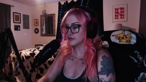 Snapshot of demongf chatting on January 9, 4:08 am Demoness Mina online show from January 9, 4:08 am