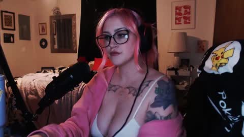 Snapshot of demongf chatting on January 10, 4:44 am Demoness Mina online show from January 10, 4:44 am