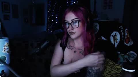 Snapshot of demongf chatting on February 2, 4:59 am Demoness Mina online show from February 2, 4:59 am