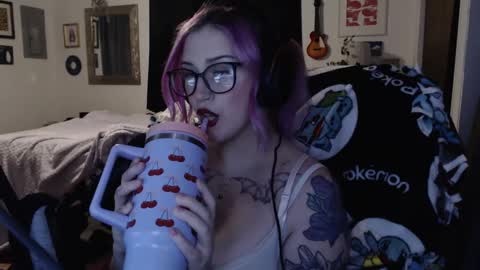 Snapshot of demongf chatting on March 10, 1:45 am Demoness Mina online show from March 10, 1:45 am