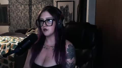 Snapshot of demongf chatting on December 1, 3:22 am Demoness Mina online show from December 1, 3:22 am