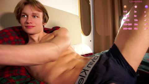 Snapshot of demoninangel chatting on December 27, 10:23 am Dave19 online show from December 27, 10:23 am