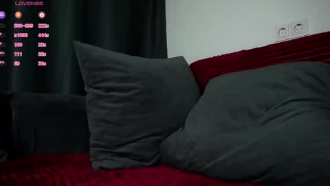 Snapshot of demoninangel chatting on February 20, 7:34 am Dave19 online show from February 20, 7:34 am