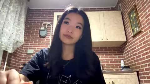 Snapshot of denysebernacchi chatting on November 8, 12:16 pm Emma online show from November 8, 12:16 pm