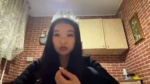 Snapshot of denysebernacchi chatting on November 18, 2:54 pm Emma online show from November 18, 2:54 pm