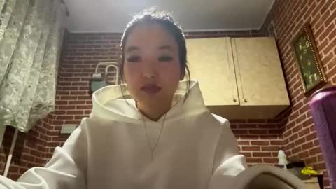 Snapshot of denysebernacchi chatting on November 20, 1:11 pm Emma online show from November 20, 1:11 pm