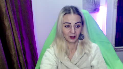 Denysya online show from December 9, 2:39 pm