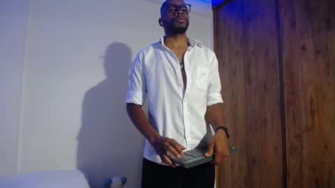 denzo online show from September 26, 4:05 am