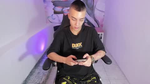 Snapshot of dereck_boy8 chatting on November 10, 8:30 pm Dereck Boy online show from November 10, 8:30 pm