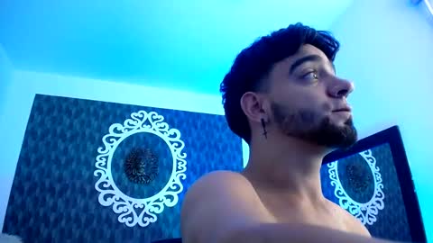 Snapshot of dereck_jhonsonn chatting on November 12, 8:52 pm Dereck online show from November 12, 8:52 pm