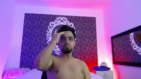 Snapshot of dereck_jhonsonn chatting on November 23, 12:16 pm Dereck online show from November 23, 12:16 pm