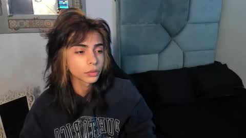 dereck_manson online show from November 10, 11:42 am