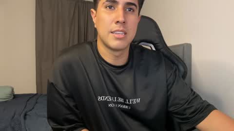 Dereck online show from December 4, 2:53 am