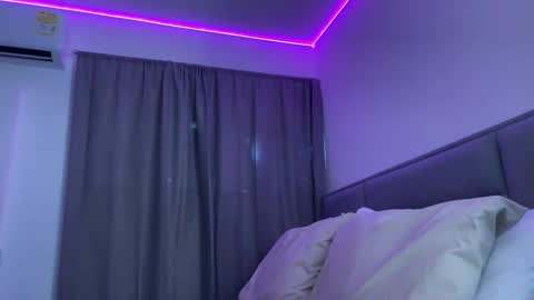 Dereck online show from October 1, 7:09 pm