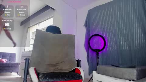 dereckhardd online show from November 20, 2:06 pm