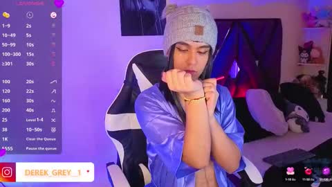 Snapshot of derek_grey1 chatting on September 19, 7:47 pm Derek independent online show from September 19, 7:47 pm