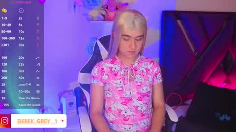 Snapshot of derek_grey1 chatting on October 12, 8:30 pm Derek independent online show from October 12, 8:30 pm