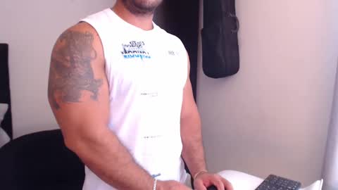 Derek online show from September 22, 3:03 pm