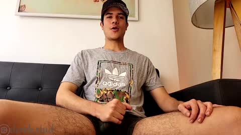 Snapshot of derek_stud_ chatting on December 13, 4:27 pm Derek independent model online show from December 13, 4:27 pm