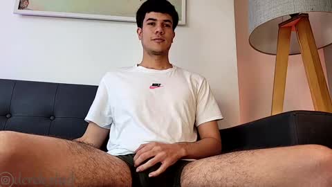 Snapshot of derek_stud_ chatting on January 4, 5:37 pm Derek independent model online show from January 4, 5:37 pm