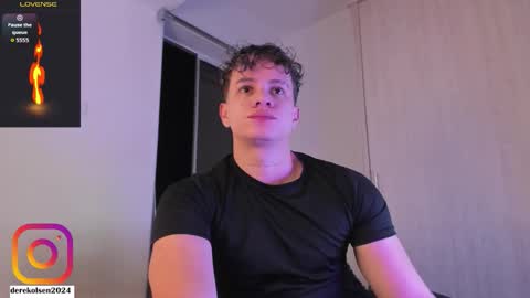 Snapshot of derekolsen_ chatting on October 9, 2:20 am Derek IG Derekolsen2024 online show from October 9, 2:20 am