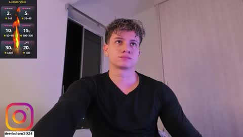 Snapshot of derekolsen_ chatting on October 16, 2:23 am Derek IG Derekolsen2024 online show from October 16, 2:23 am